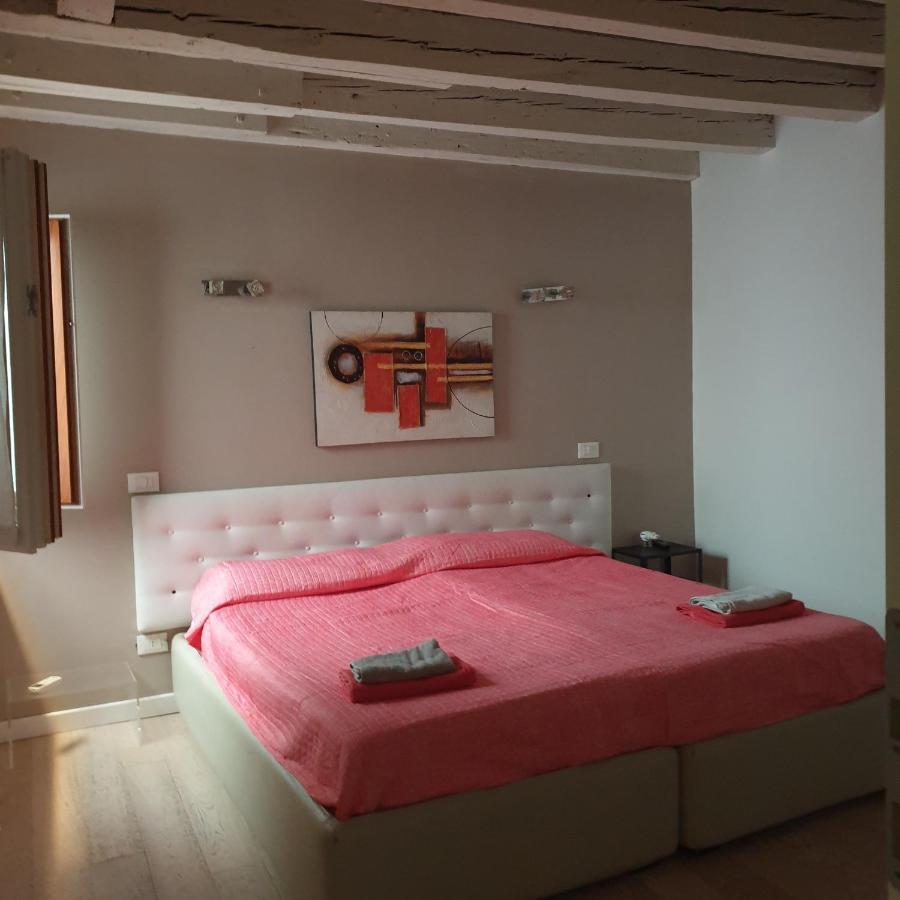 Central Lovely Typical Rooms Rialto Venezia Camera foto